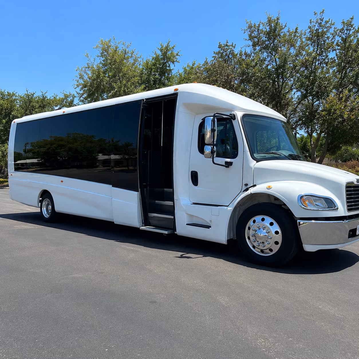 bus rentals for corporate holiday parties and team events in gloucester