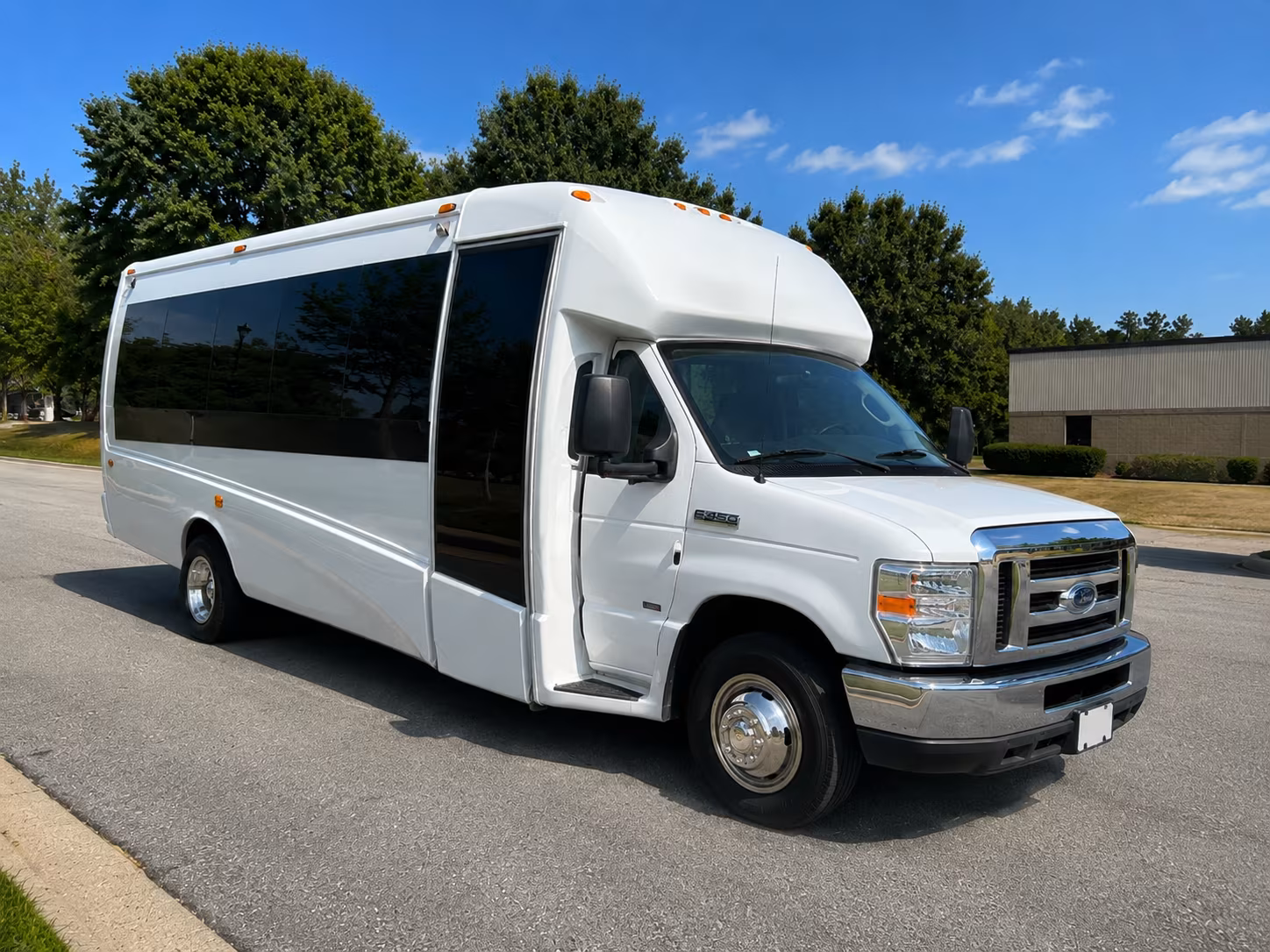 buses for large groups headed to lincoln financial field concerts
