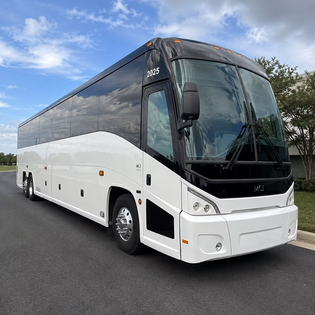 out of state charter bus rentals for gloucester sports teams and fan groups